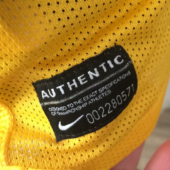 Brasil Home Jersey-OPEN TO OFFERS!😊💵💵 - Picture 8 of 11